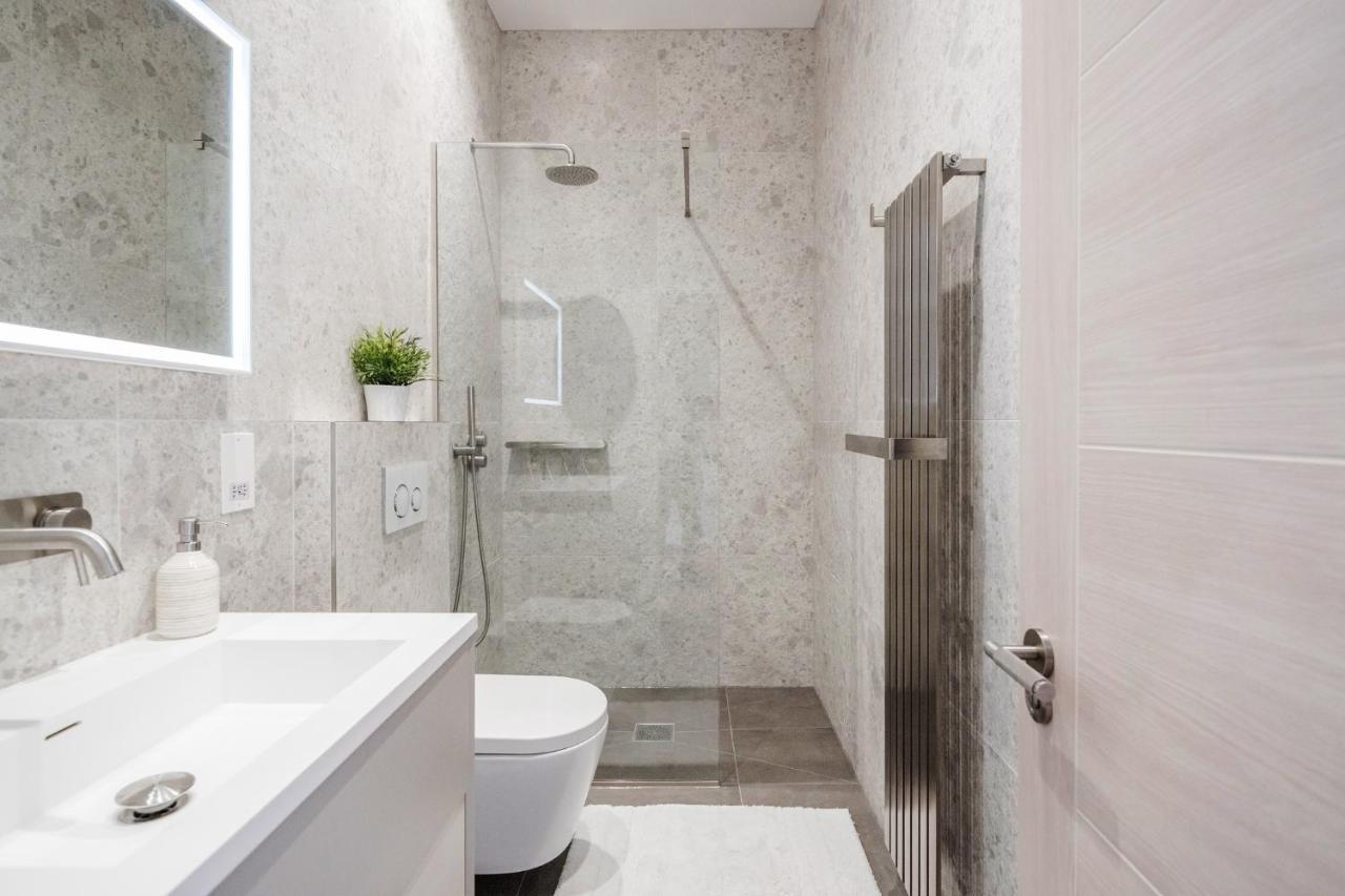 Beautiful 2 Bedrooms Split Level Fulham Apartment ลอนดอน ภายนอก รูปภาพ